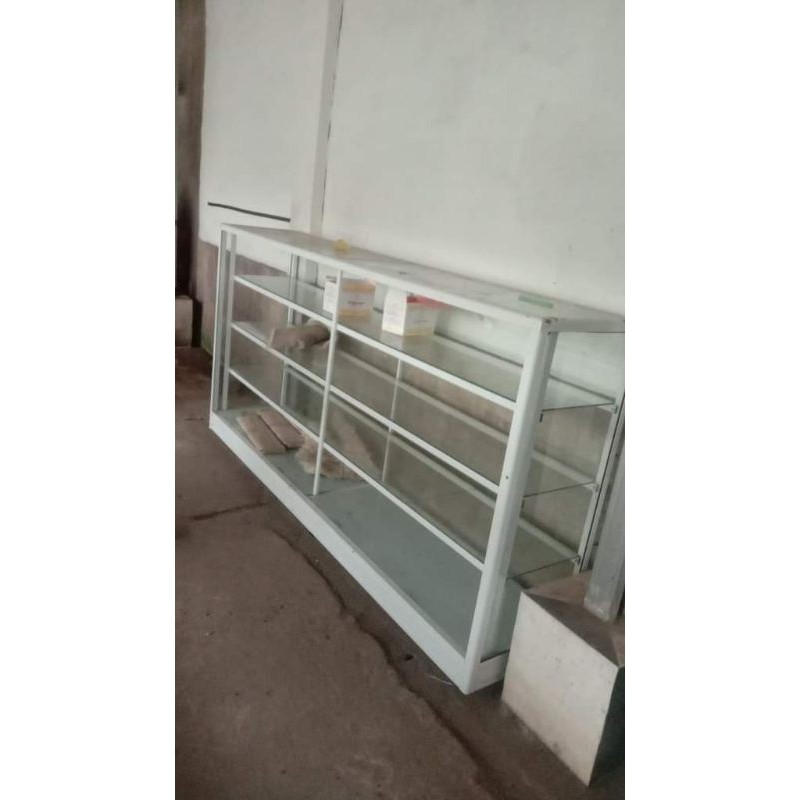 etalase kaca / etalase toko / etalase alumunium