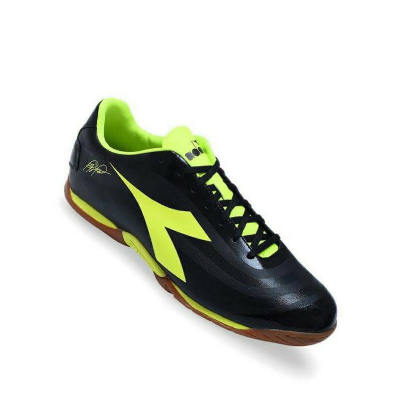 DIADORA FUTSAL RB10 MARS R BLACK. ORIGINAL BNIB 100%