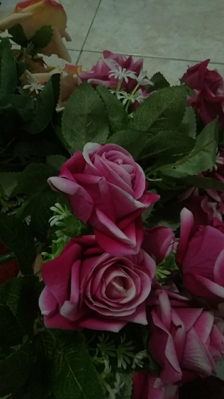 Bunga Plastik Rose/mawar Beludru/ Bunga Mawar Beludru