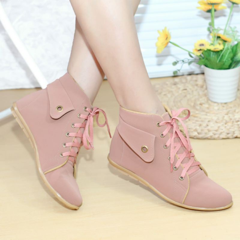 Boots flat wanita bjm 03