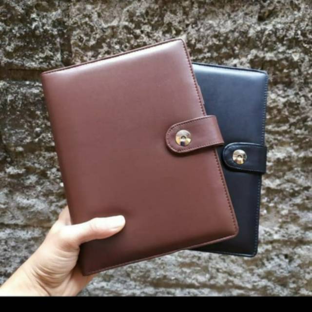 

Binder kulit polos kancing A5