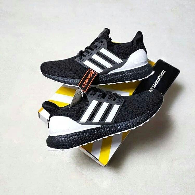 Sepatu Sneakers Adidas Ultraboost 4.0 Show Me Your Stripes Pack Black White Orca Premium Original