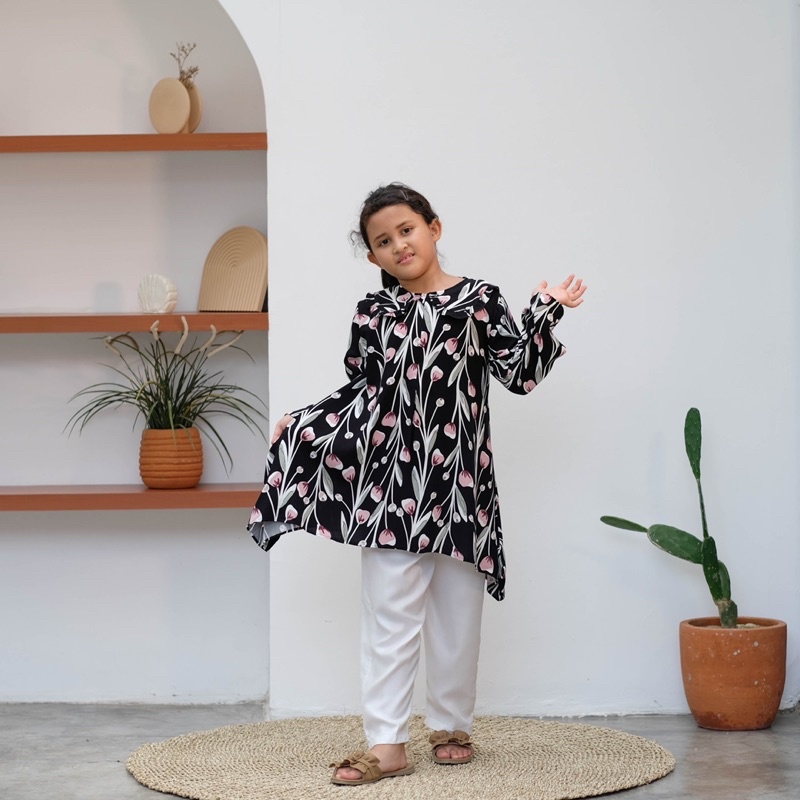 BAJU BLOUSE COUPLE IBU DAN ANAK BAJU ATASAN COUPLE IBU DAN ANAK KAULA TULIP BLACK