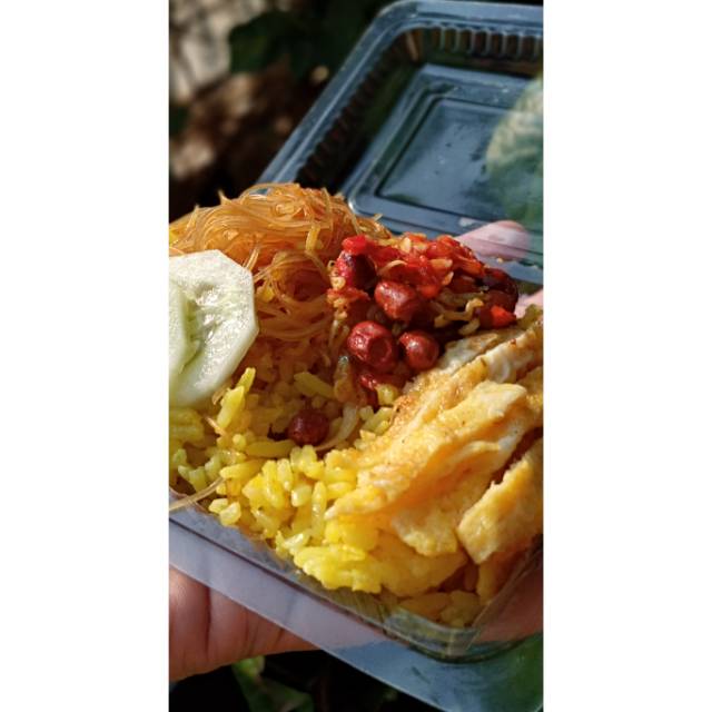 

Nasi Kuning Enak murah catering