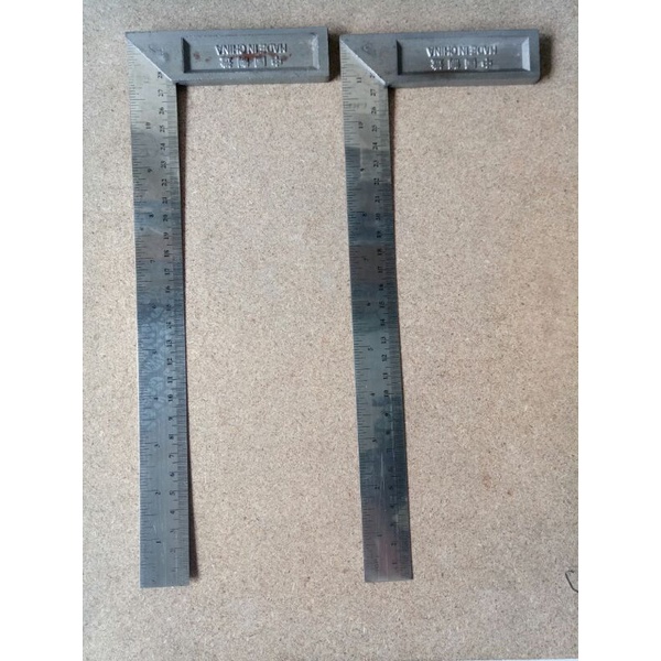 Alat Ukur Siku Tukang Bangunan