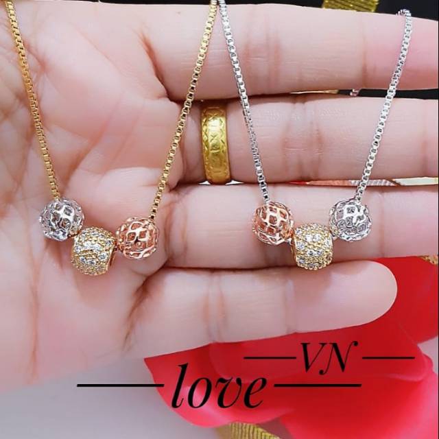 Duo kalung terlaria