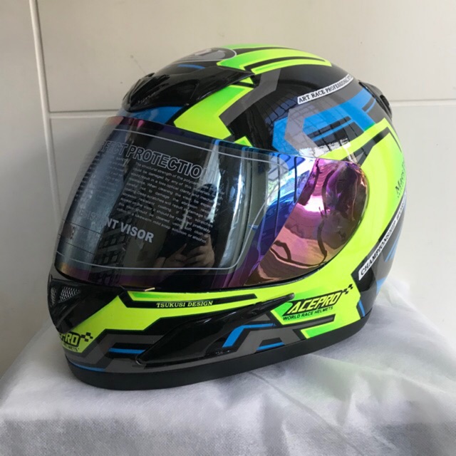 Helm JPN fullface acepro 02 black gloss green