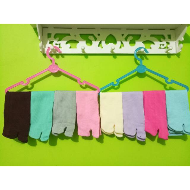 KAOS KAKI JEMPOL MUSLIMAH POLOS WARNA SPANDEK TANPA TELAPAK - Bukan Soka