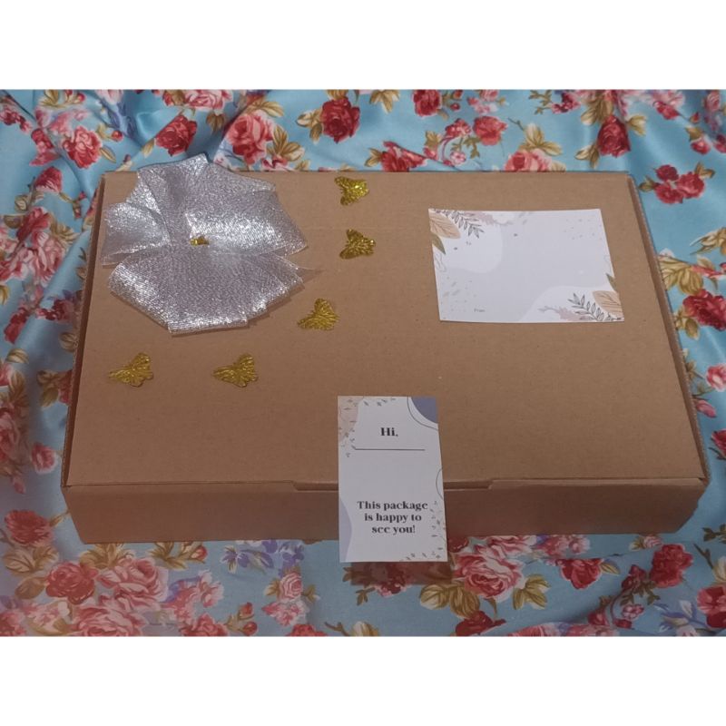 

Kotak kado | Kotak Hadiah | Kotak Hampers ukuran 30×20×5cm