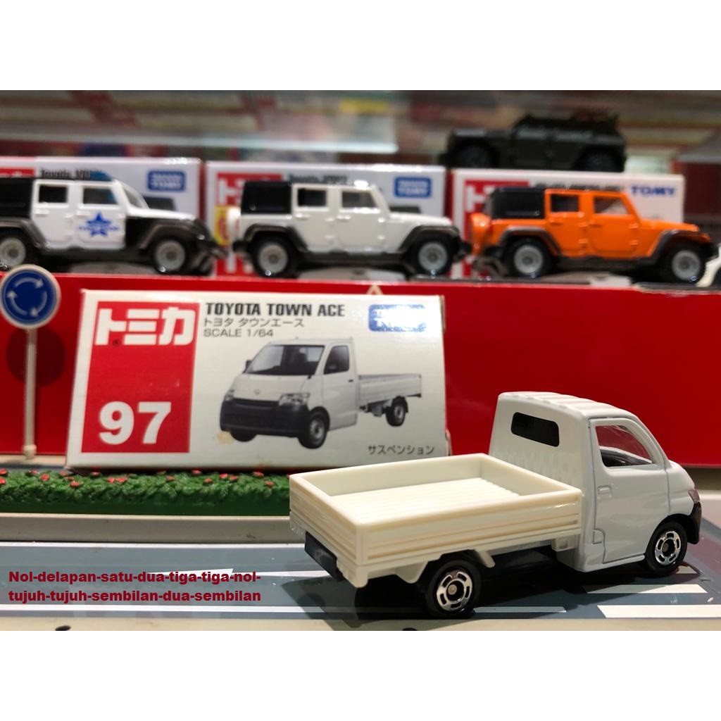 tomica town ace