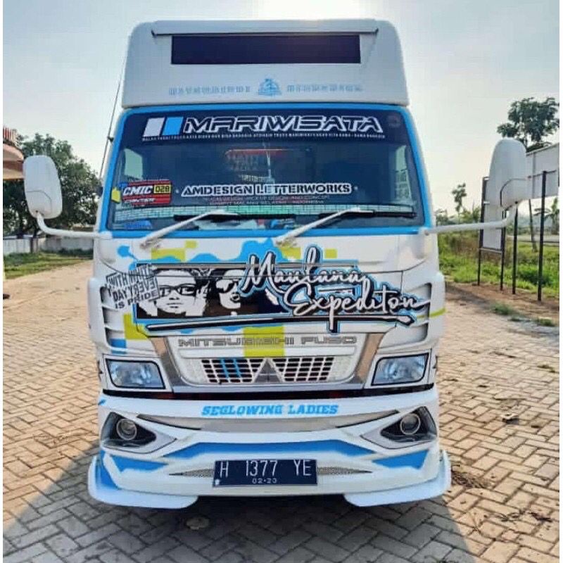 Winglet Bemper Mobil Pick Up Truck dan Bus Bahan Fiber (Sepasang)