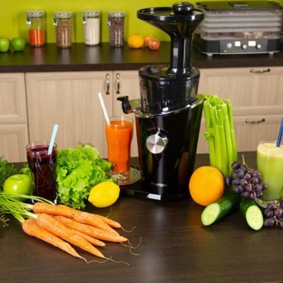 Hurom Slow Juicer H-100-Bbea01 - Merah/Putih/Hitam