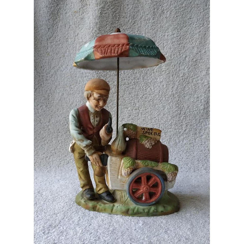 boneka pop keramik kakek tua