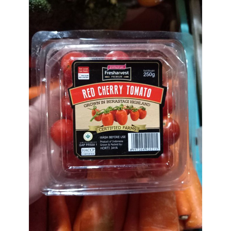 

tomat cerry yg masih fresh..