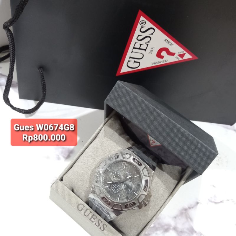 (Toko Ricoh) Guess W0674G8 Free Kotak Pupper Bag