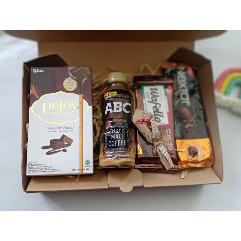 hampers jajan murah madiun - hampers snack madiun - kado sidang - kado wisuda - kado ulang tahun - h