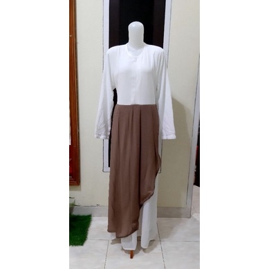 PRELOVED GAMIS SYARI PUTIH