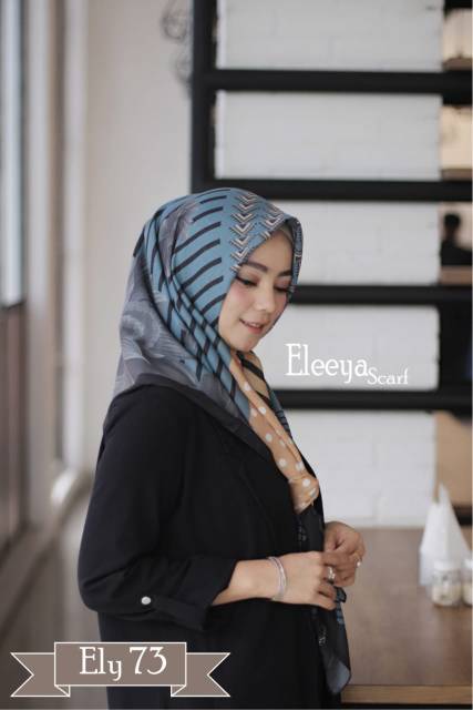 HIJAB SEGIEMPAT MOTIF ELY 73 II Eleeya Scarf