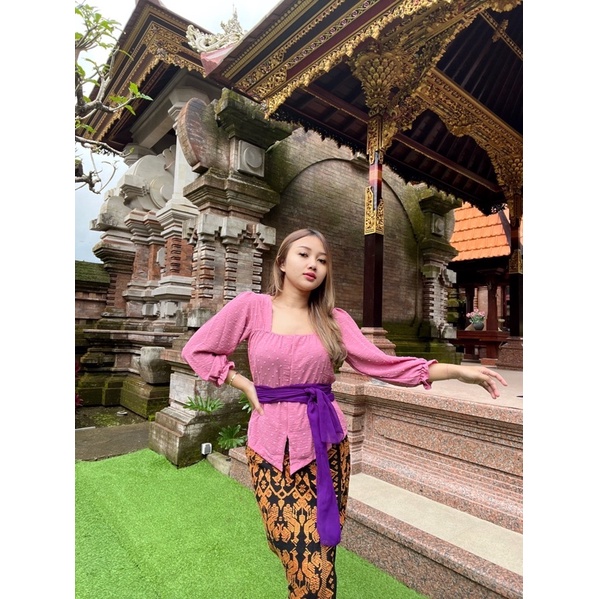 Kebaya sabrina kemala uragiri strait lengan kerut