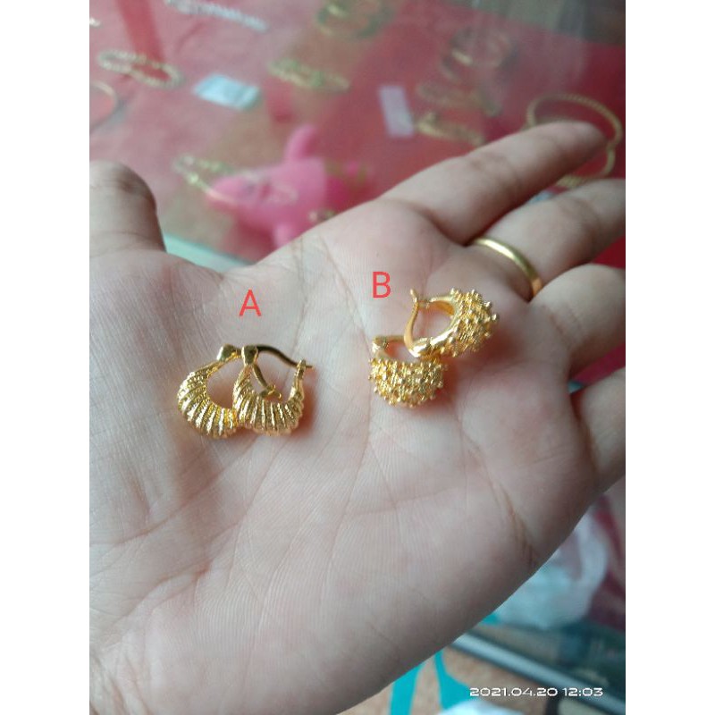anting jepit keong lapis emas