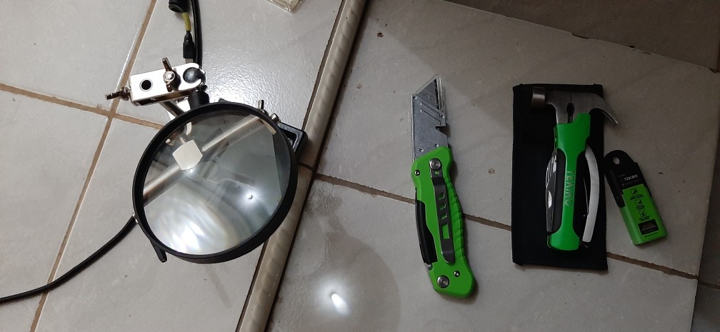 Pegangan Solder / Helping Hand Dekko Zd-10h