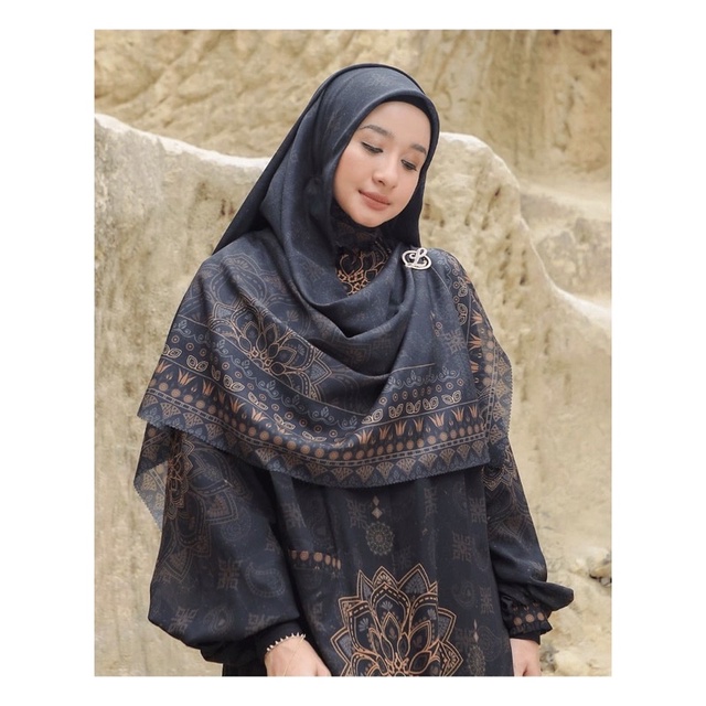 READY STOCK RAVEN BLACK PERSONA SERIES LBYLCB