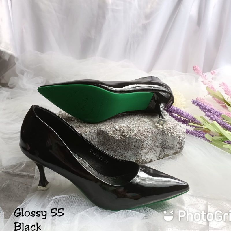 sepatu maude guesis soll karet tapak anti licin Glosy 55 heels 5cm ini-1