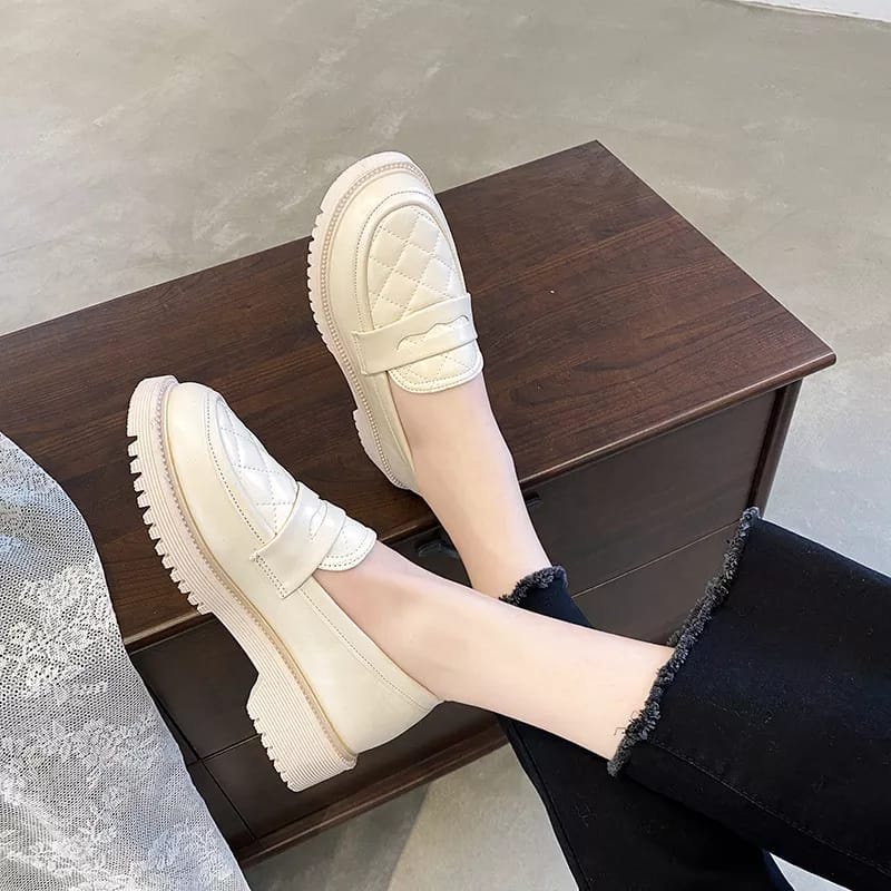 Sepatu Loafers Wanita Style Korea '' KIRANE '' Premium BTL 020