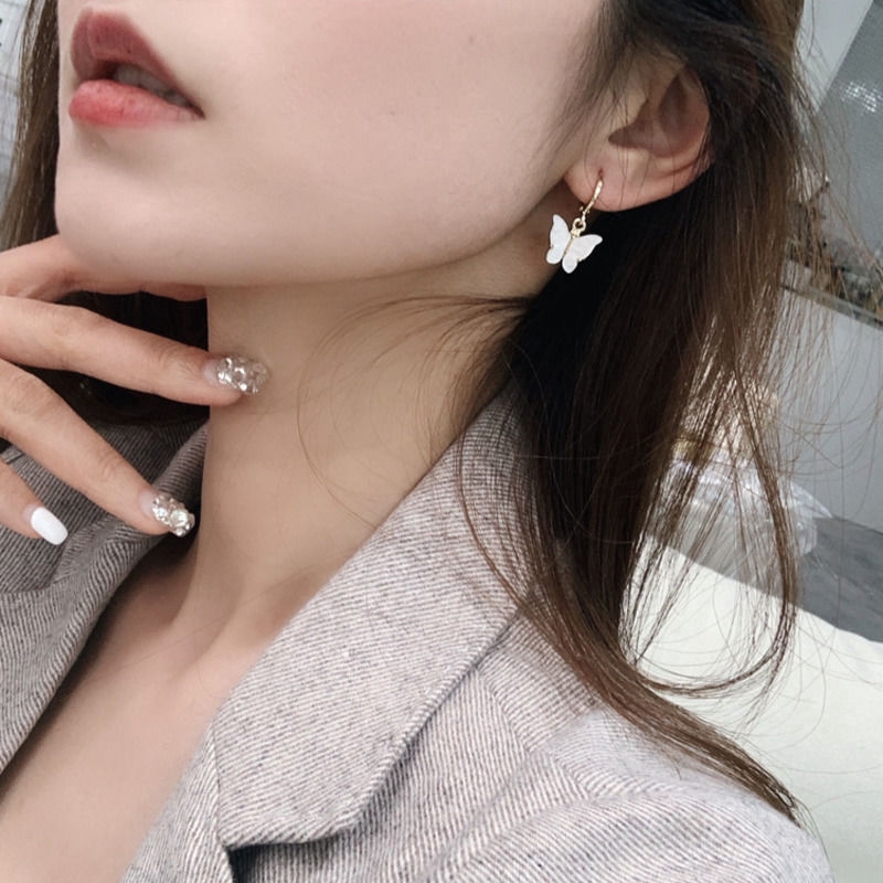 Anting Bentuk Kupu-Kupu Bahan Akrilik Warna-Warni Gaya Korea Untuk Wanita