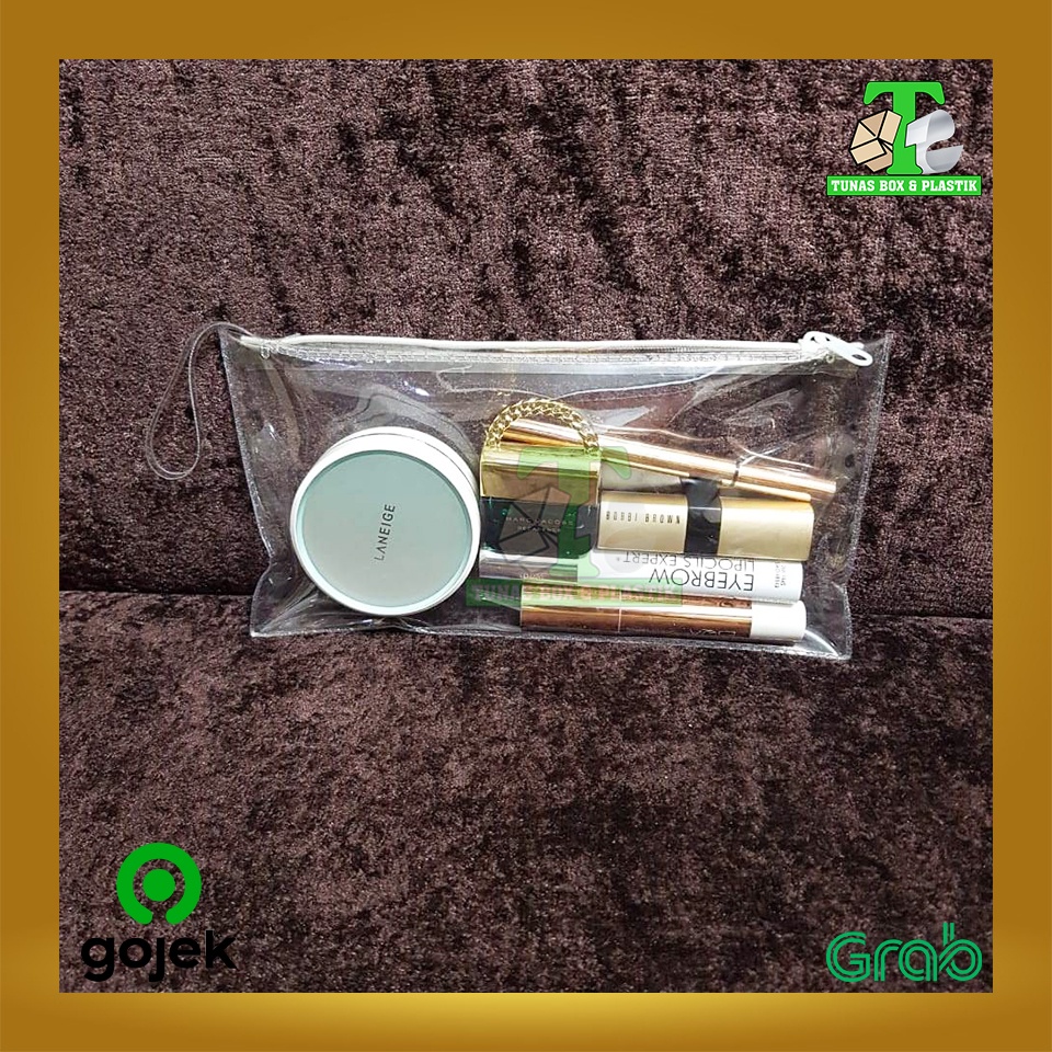 

Dompet Mika Masker | Mika Kosmetik | Tempat Pensil Mika