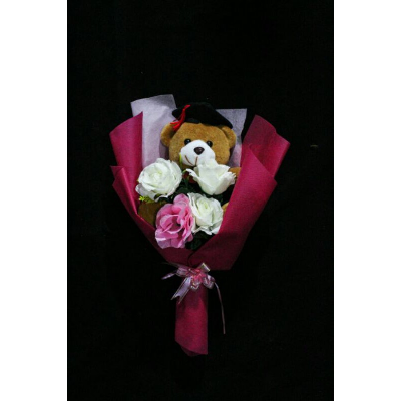 Bucket Bunga dan Boneka Bouquet Wisuda Boneka Hadiah Wisuda