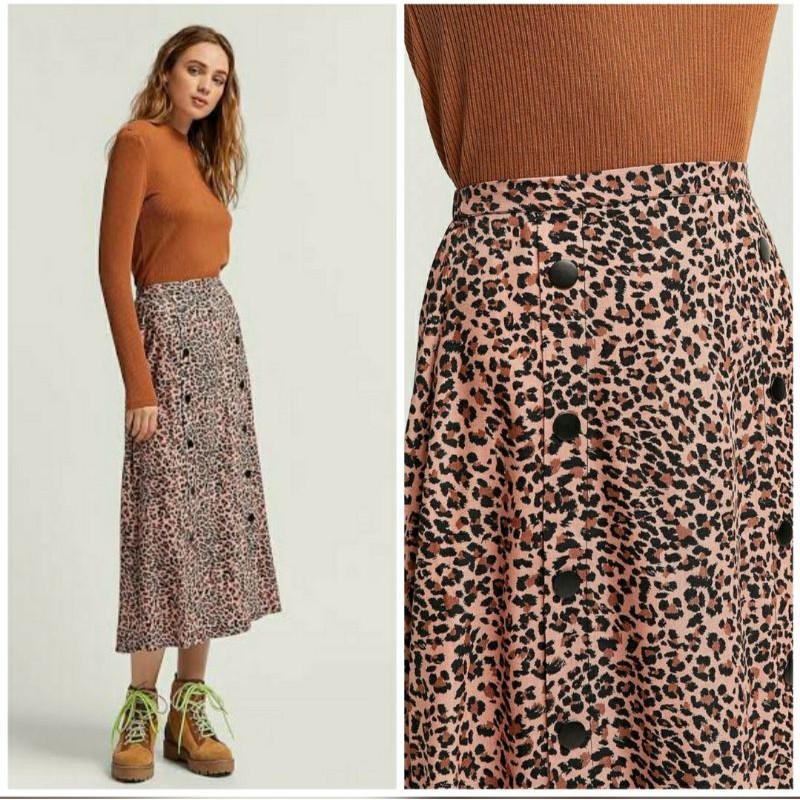 stradivarius leopard skirt