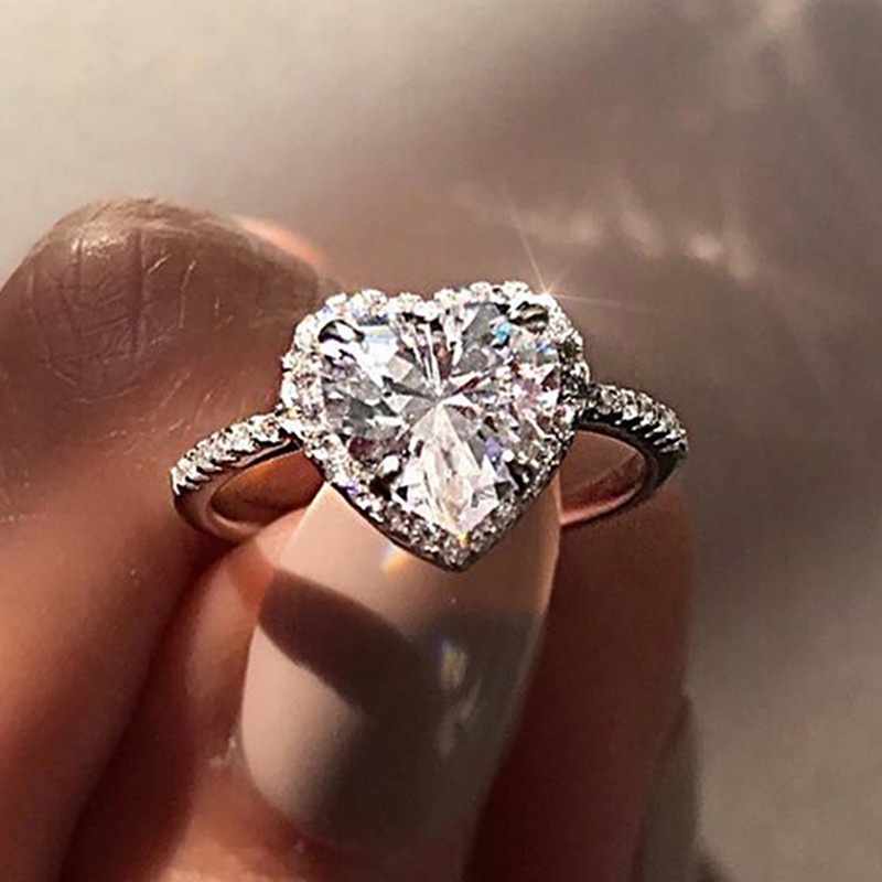 Cincin Kawin / Tunangan Hias Berlian Zircon Bentuk Hati Elegan Untuk Wanita