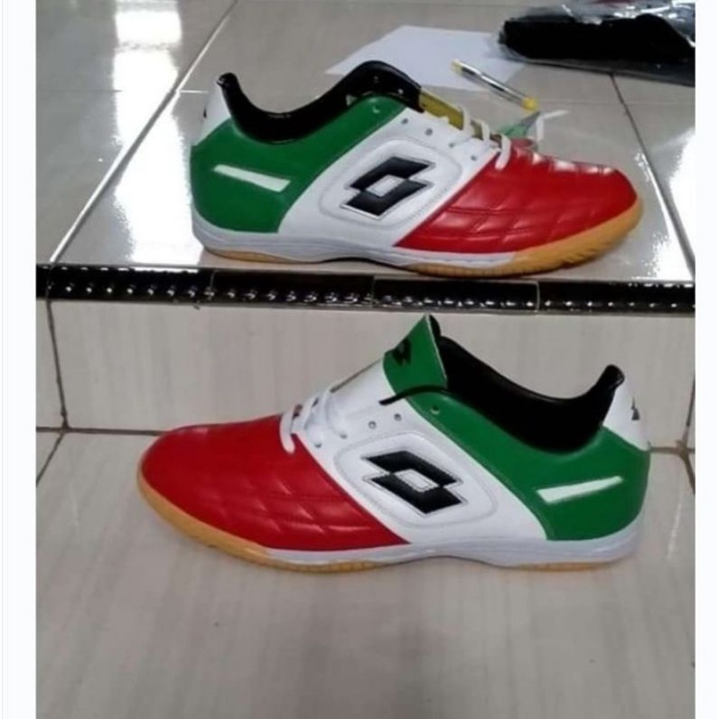 sepatu futsal kulit asli