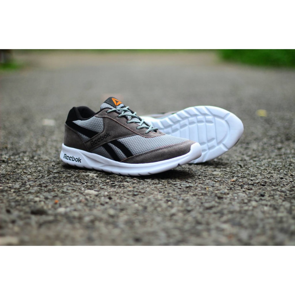 reebok man running shoes