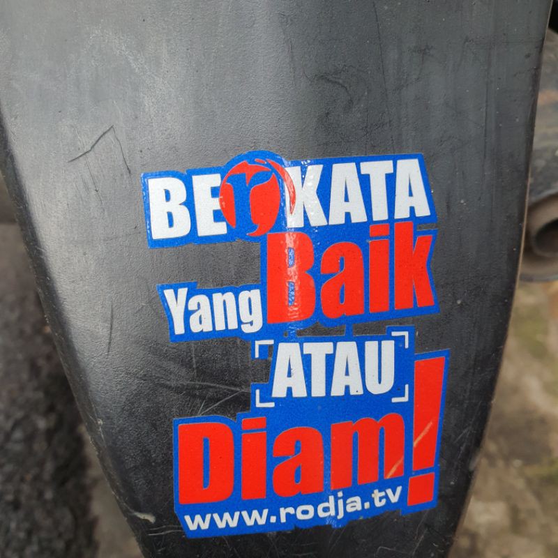 

sticker scoutlite berkata yg baik atau diam 7cm