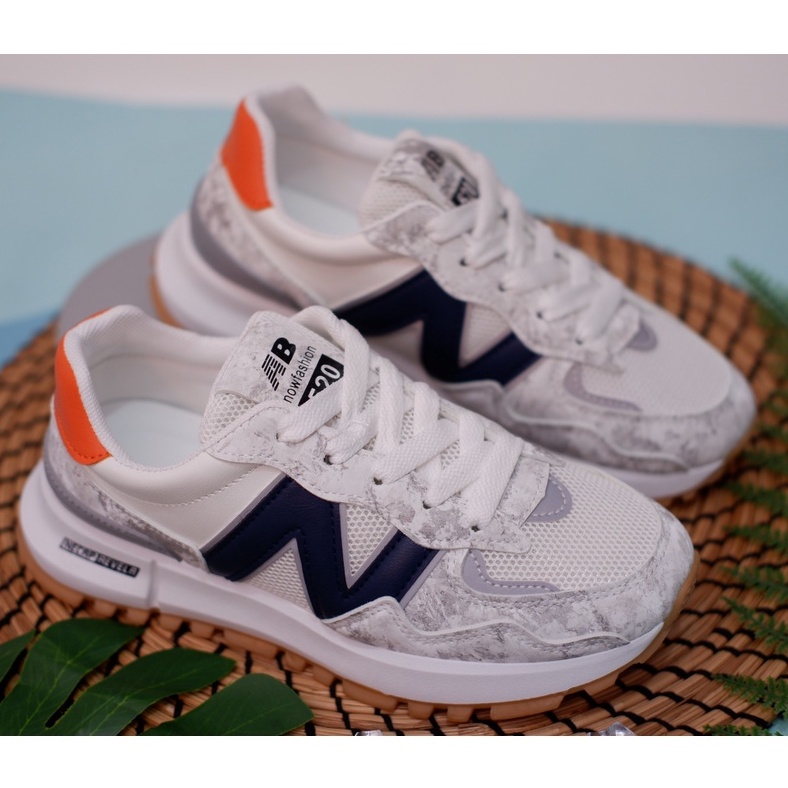 SEPATU SNEAKERS WANITA FASHION PREMIUM TERKEKINIAN-3