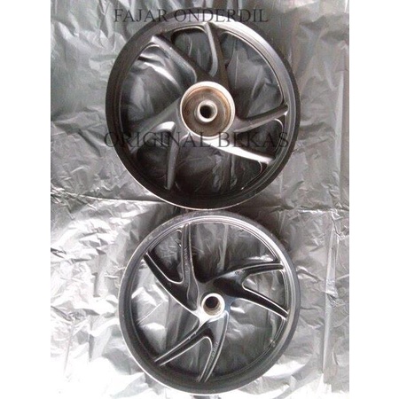 VELG RACING HONDA REVO LAMA SEPASANG D/B ORIGINAL