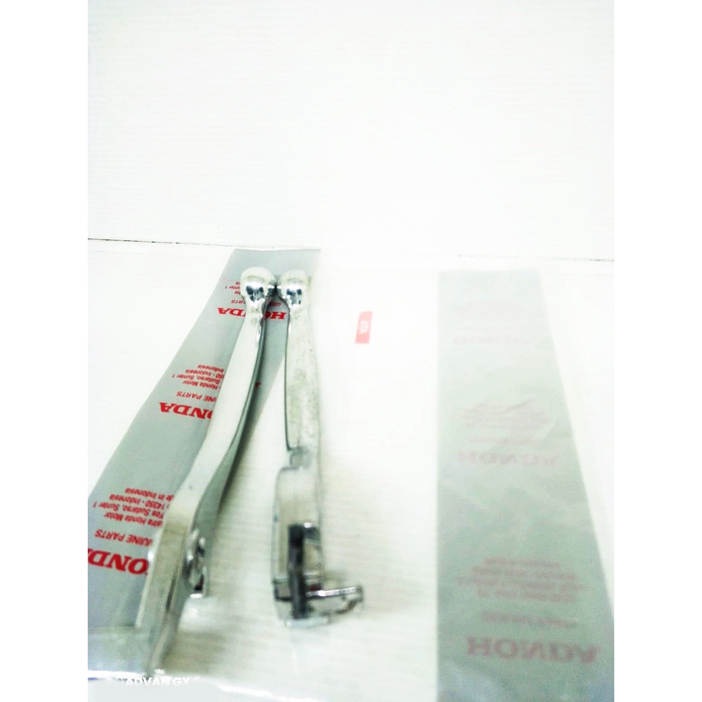 Handle Rem Satu Set Kanan Kiri Honda Beat Karbu /Handle rem Vario Karbu /Handle rem Vario 110 /Handle Rem Scoopy Karbu - KVY