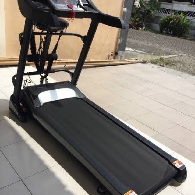 Alat Fitnes Treadmill Elektrik Moscow M1/Treadmill Elektrik 3 Fungsi