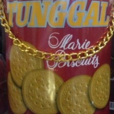 

\"\"\"\] Biskuit Marie Tunggal Special Kaleng 1kg Kue Marie No 1 Bandung Asli