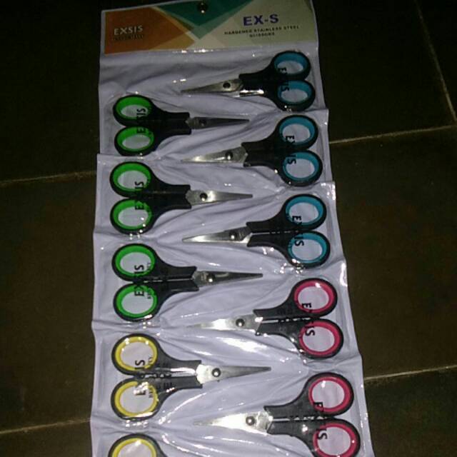 

Gunting Kecil dan besar satuan