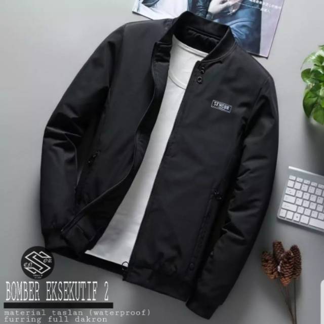 Jaket bomber pria eksekutiv sensor terbaru