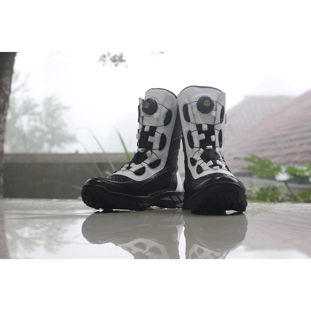 sepatu pdl tali putar provos polri tni merk misil Sepatu provos tali putar lapangan / dinas terbaru 