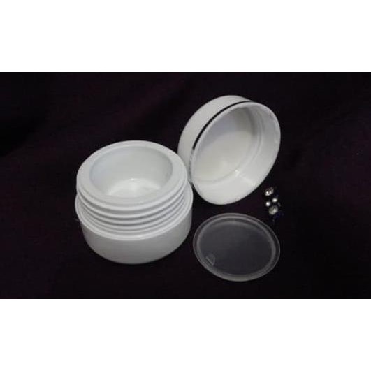 POT CREAM PUTIH LIST SILVER 15 GR