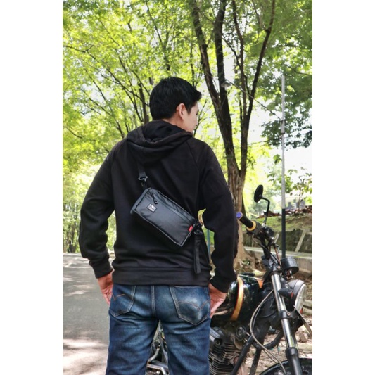Tas 2 mode dan bolak balik waterproof || bisa jadi Tas selempang/Tas handbag