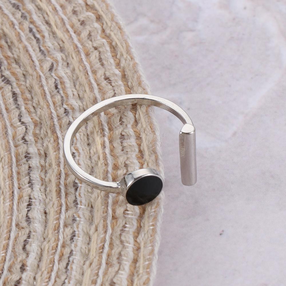 Preva Cincin Tangan Simplicity Lovers Bulat Hitam Cincin Jari Telunjuk