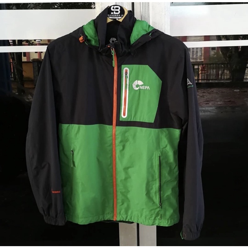Jaket outdoor windbreker gunung Nepa Xvent interhole second bekas original