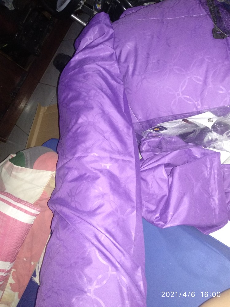 Bedcover + Sprei Kendra Polos 200x200 Tinggi 30 Warna Red White Coklat - Extra Super King 200 T30 Bc