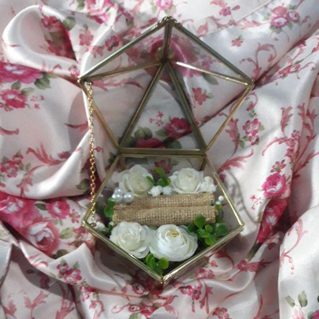 Tempat Cincin Terrarium